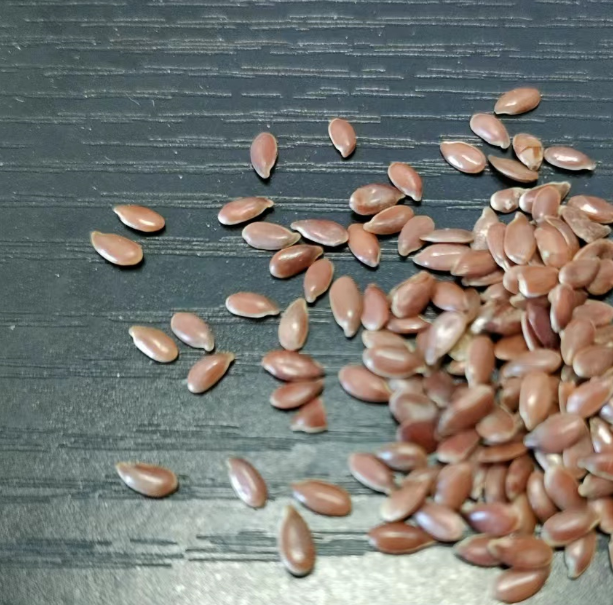 Flax seed for microwavable heating pillows