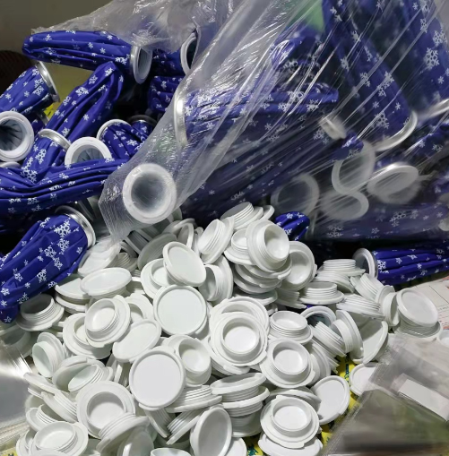 Large-Opening vs. Small-Openig Sports Ice Bags: A Comparison