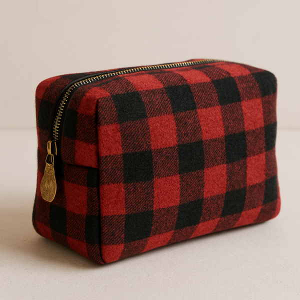   泰坦风格化妆包